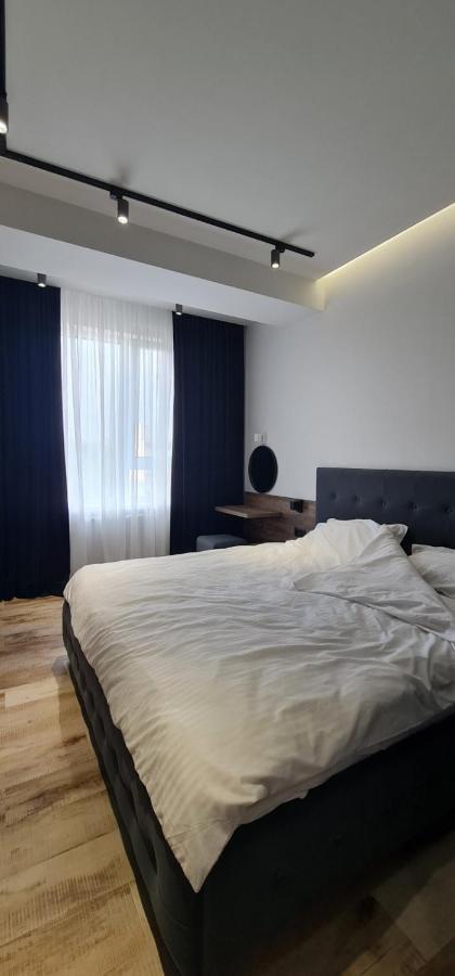 Oasis-Rent Apartment Chisinau Ngoại thất bức ảnh