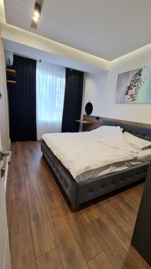 Oasis-Rent Apartment Chisinau Ngoại thất bức ảnh