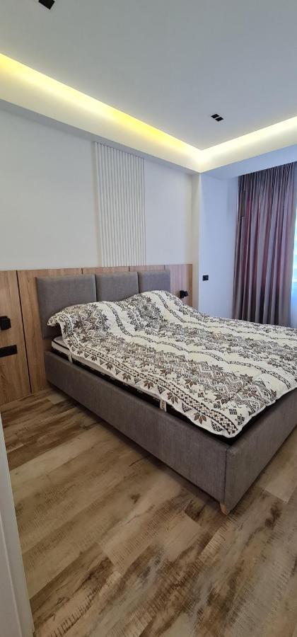 Oasis-Rent Apartment Chisinau Ngoại thất bức ảnh