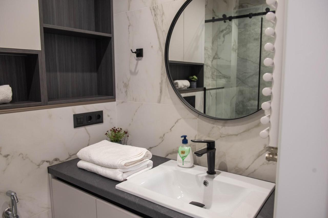 Oasis-Rent Apartment Chisinau Ngoại thất bức ảnh